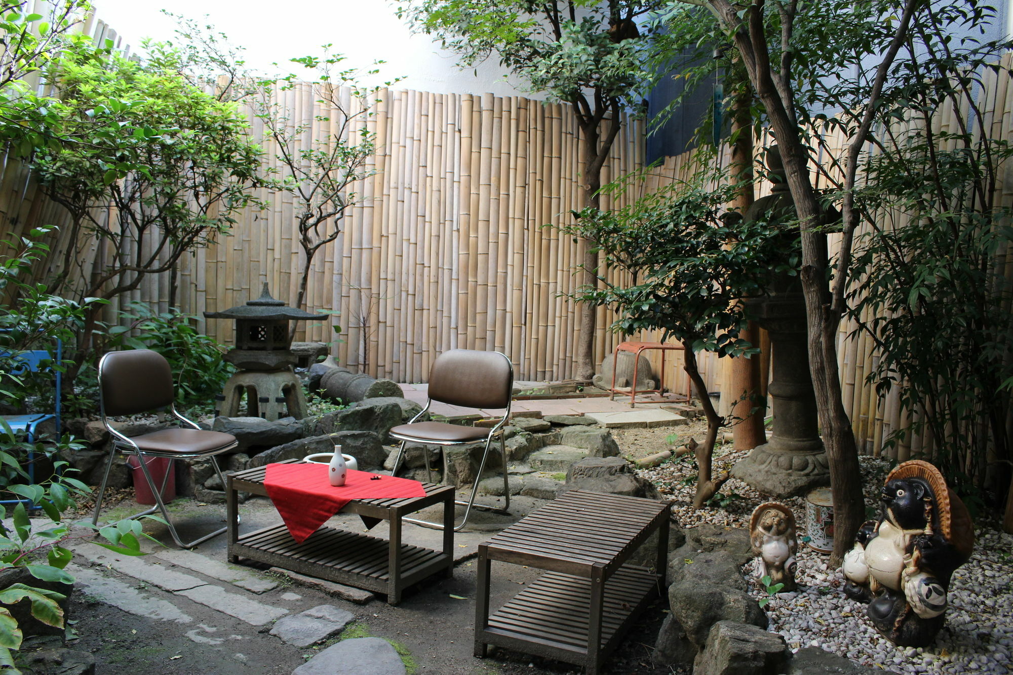 Gomaharu Guesthouse Осака Екстериор снимка
