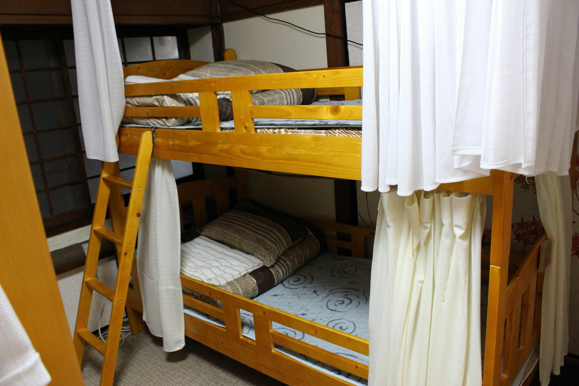 Gomaharu Guesthouse Осака Екстериор снимка